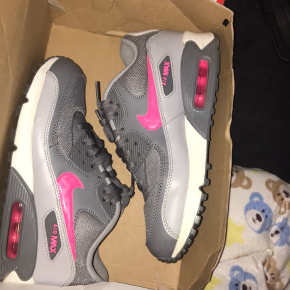 Don’t fit me anymore. - Picture 2 of 2